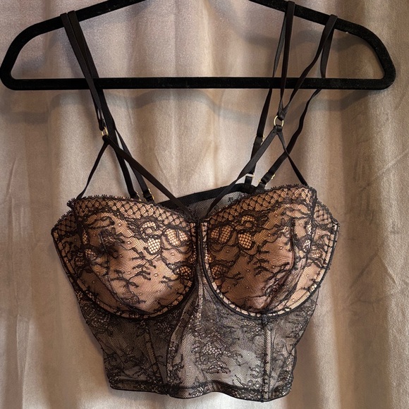 Victoria's Secret Other - Elegant Black Lace Bustier
